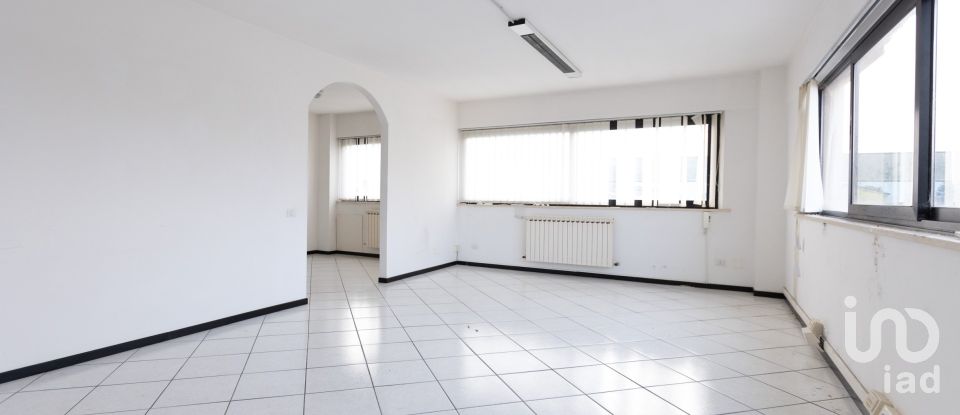 Capannone di 1.300 m² in Recanati (62019)