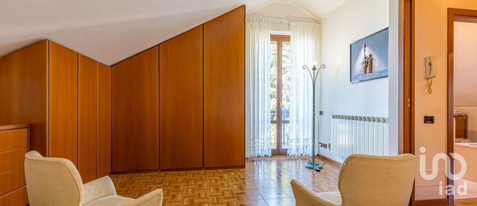 Three-room apartment of 112 m² in Cirimido (22070)