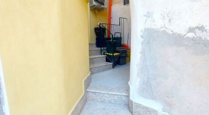 Palazzo / Stabile 3 locali di 70 m² a Monte di Procida (80070)