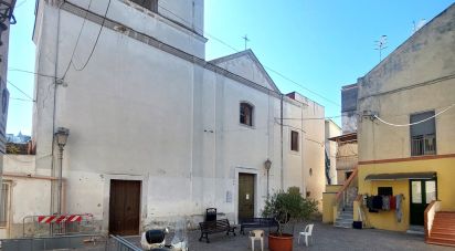 Palazzo / Stabile 3 locali di 70 m² a Monte di Procida (80070)