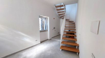 Palazzo / Stabile 3 locali di 70 m² a Monte di Procida (80070)