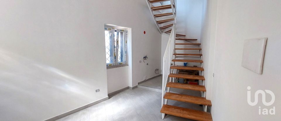 Building 3 rooms of 70 m² in Monte di Procida (80070)