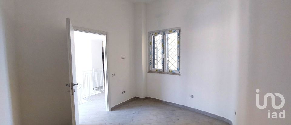 Building 3 rooms of 70 m² in Monte di Procida (80070)