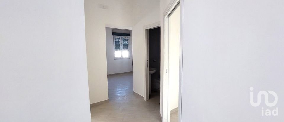 Building 3 rooms of 70 m² in Monte di Procida (80070)