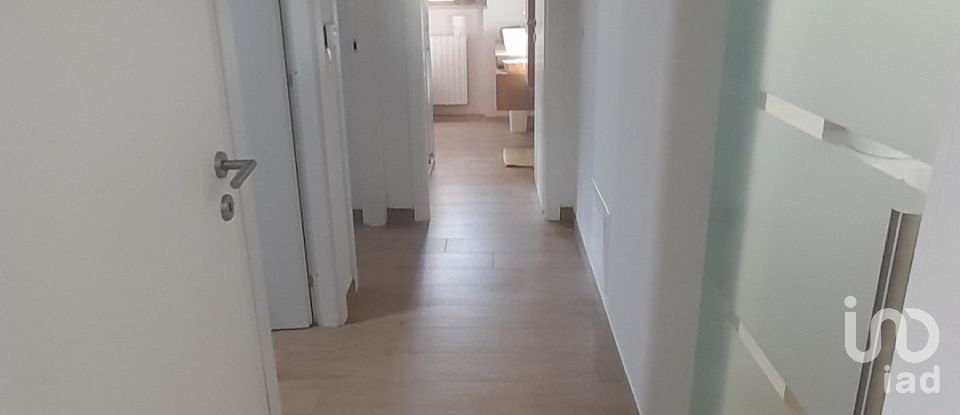 Appartamento 6 locali di 90 m² a Silvi (64028)