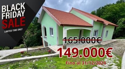 Casa indipendente 11 locali di 190 m² in Lumarzo (16024)