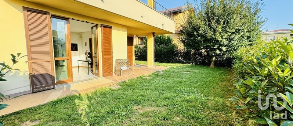 Three-room apartment of 105 m² in Triuggio (20844)