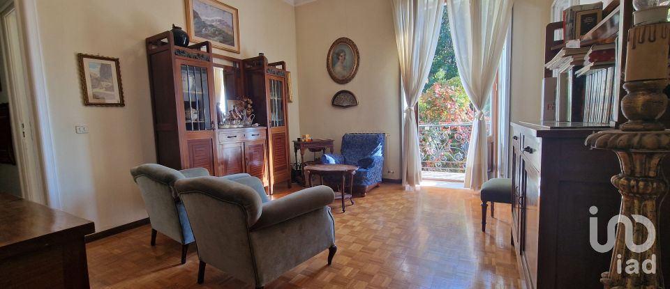 Trilocale di 85 m² a Genova (16122)