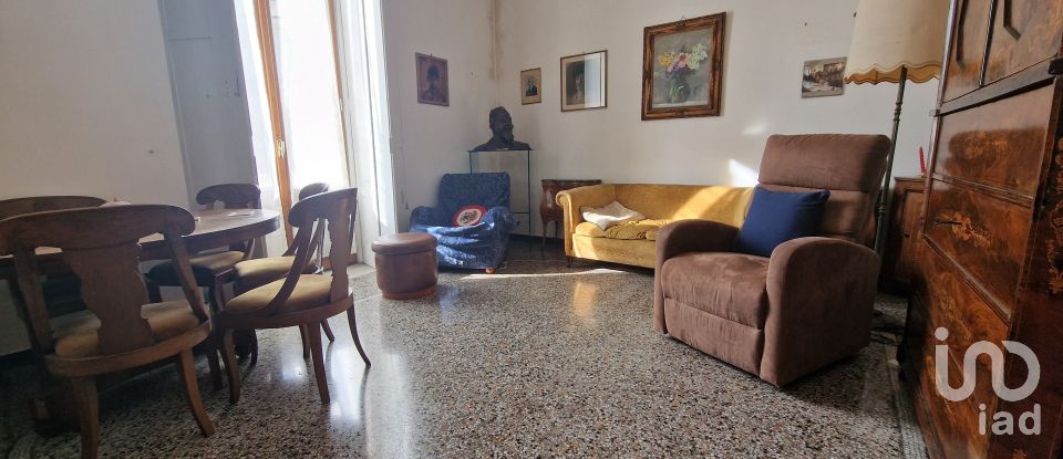 Quadrilocale di 125 m² a Genova (16122)