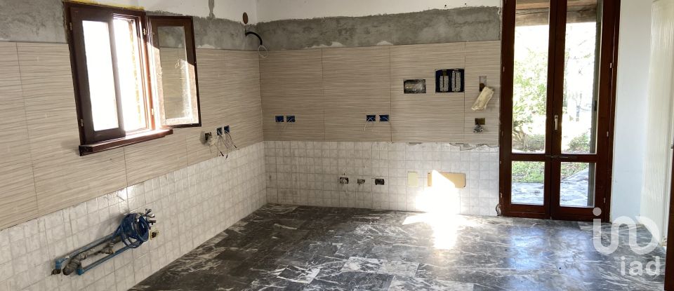 Casa indipendente 9 locali di 322 m² in Finale Emilia (41034)