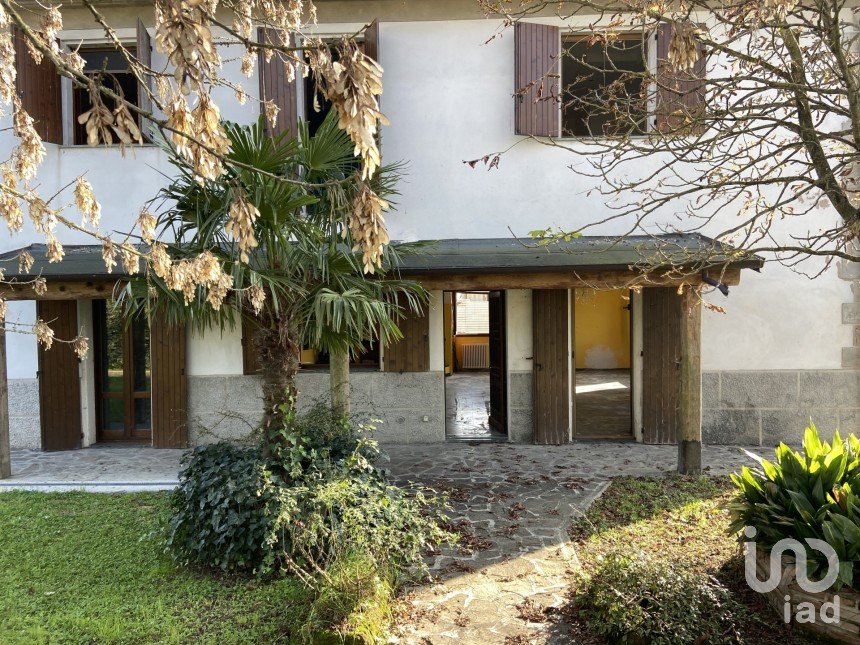 Casa indipendente 9 locali di 322 m² in Finale Emilia (41034)