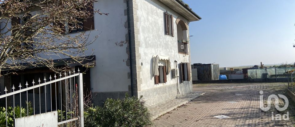 Casa indipendente 9 locali di 322 m² in Finale Emilia (41034)