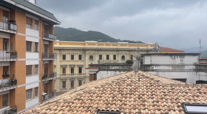 Appartamento 8 locali di 142 m² a Teramo (64100)