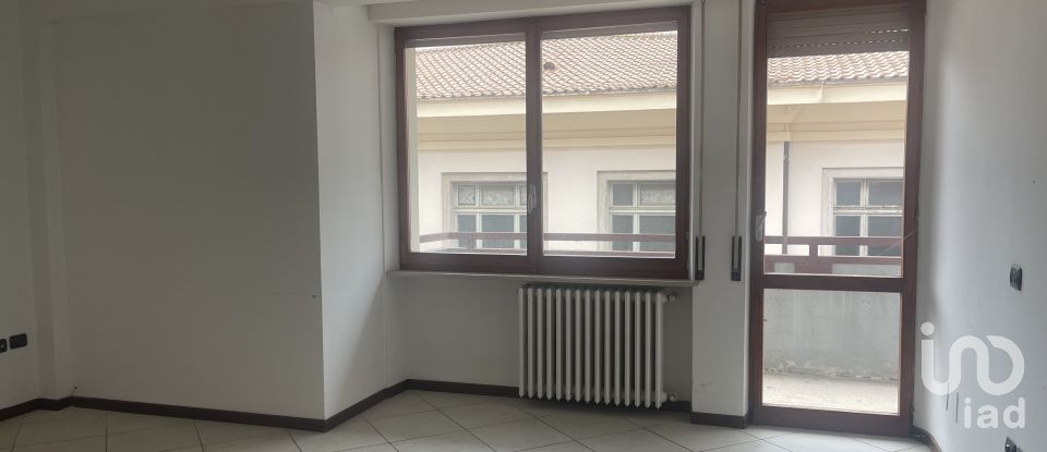 Appartamento 8 locali di 142 m² a Teramo (64100)