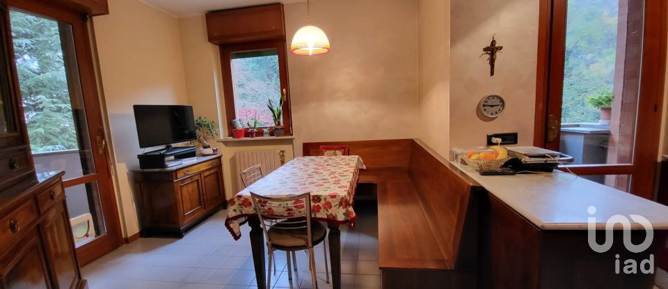 Appartamento 9 locali di 224 m² a Torino (10132)