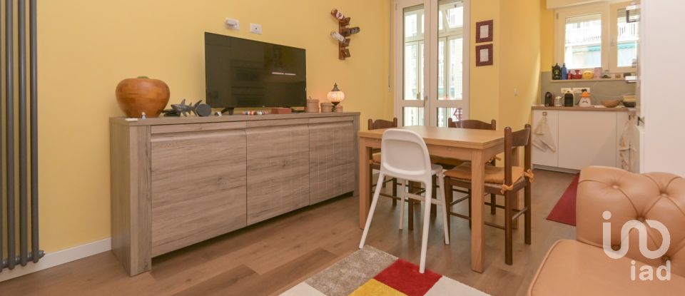 Three-room apartment of 95 m² in Torino (10136)