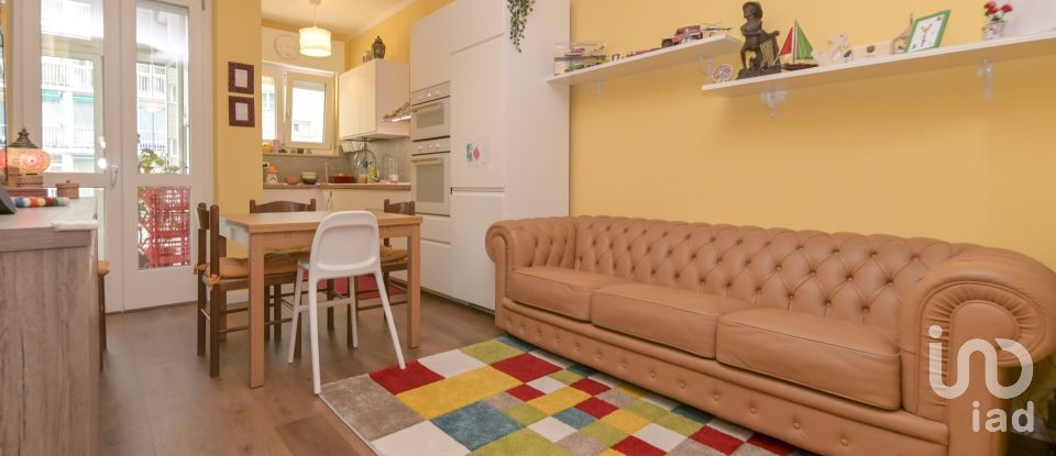 Three-room apartment of 95 m² in Torino (10136)