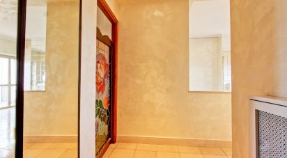 Apartment 5 rooms of 83 m² in Roma (00181)