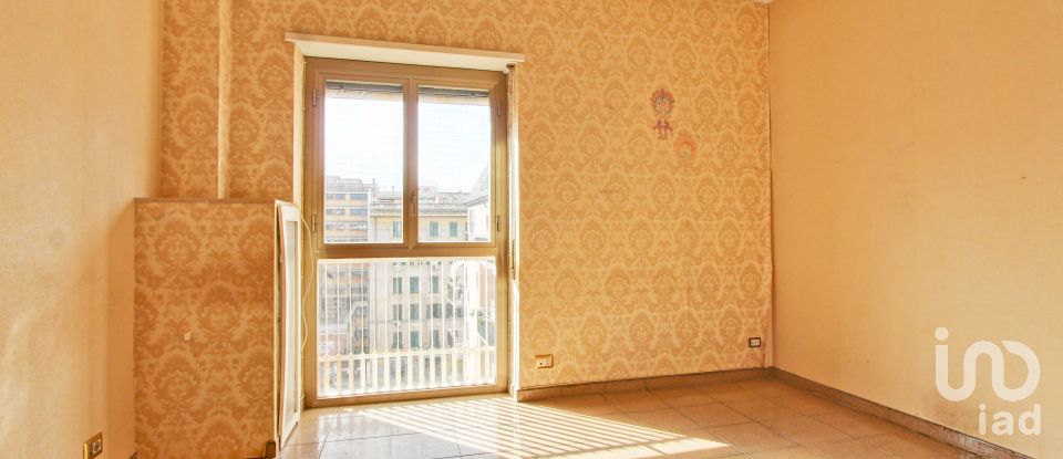 Appartamento 5 locali di 83 m² a Roma (00181)