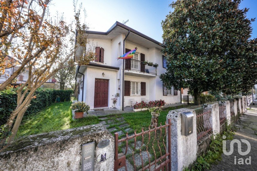 Casa indipendente 7 locali di 193 m² in Massa Fiscaglia (44025)