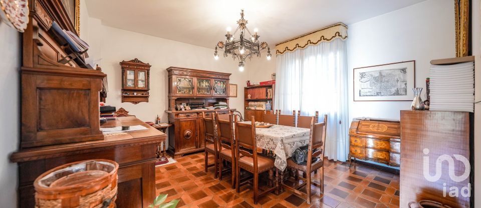 Casa indipendente 7 locali di 193 m² in Massa Fiscaglia (44025)