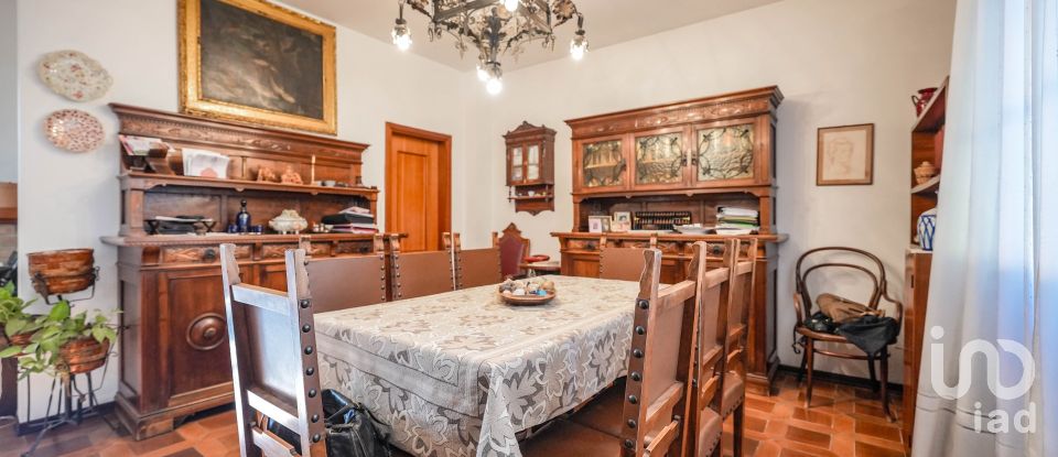 Casa indipendente 7 locali di 193 m² in Massa Fiscaglia (44025)