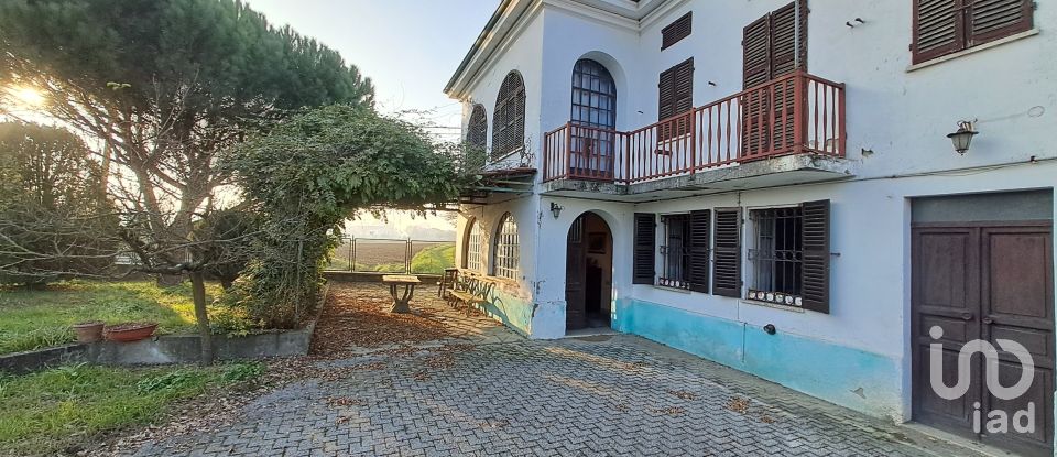 Casa indipendente 12 locali di 462 m² in Felizzano (15023)