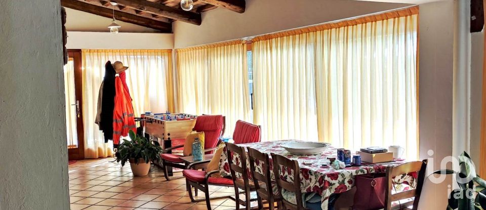 Casa 5 locali di 182 m² in San Costanzo (61039)