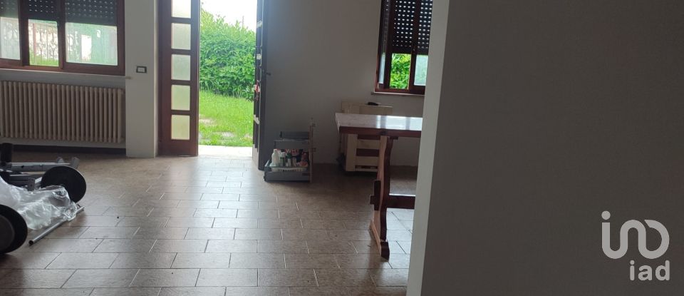 Casa indipendente 14 locali di 300 m² in Gambugliano (36050)