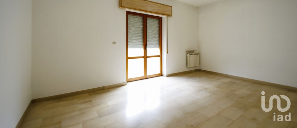 Appartamento 5 locali di 92 m² a Isola del Gran Sasso d'Italia (64045)