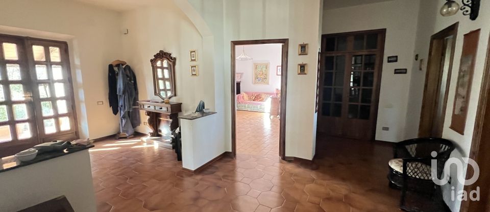 Casa 8 locali di 170 m² in Servigliano (63839)