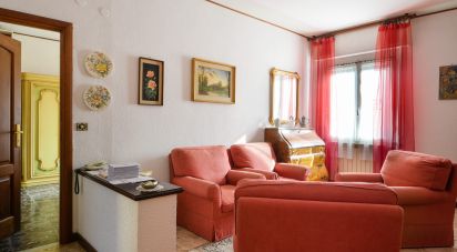 Four-room apartment of 90 m² in Cengio (17056)