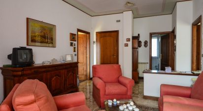 Four-room apartment of 90 m² in Cengio (17056)