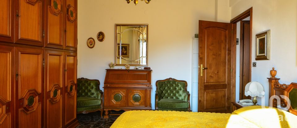 Four-room apartment of 90 m² in Cengio (17056)