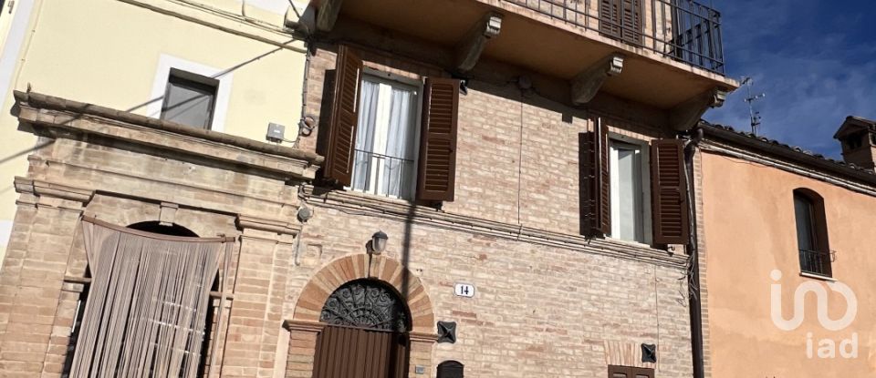 Villa a schiera 6 locali di 164 m² in Falerone (63837)