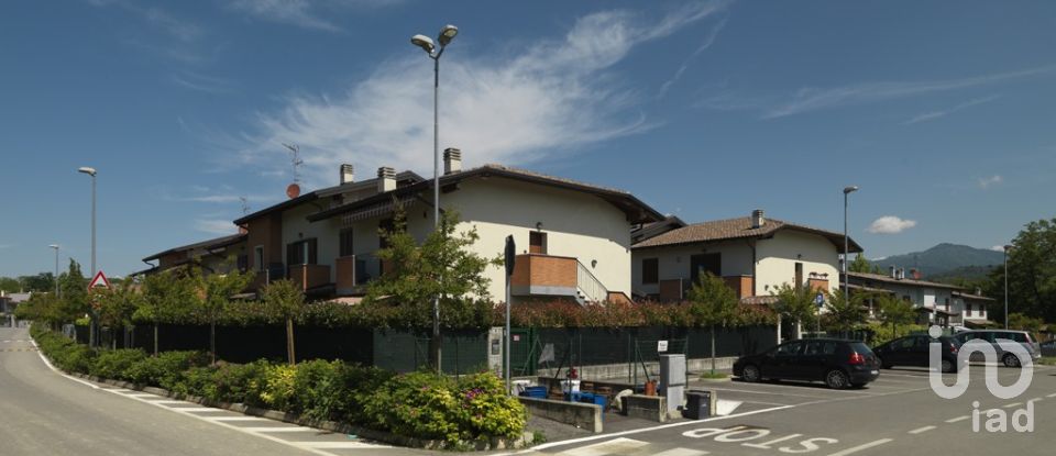 Appartamento 0 locali di 76 m² a Montano Lucino (22070)