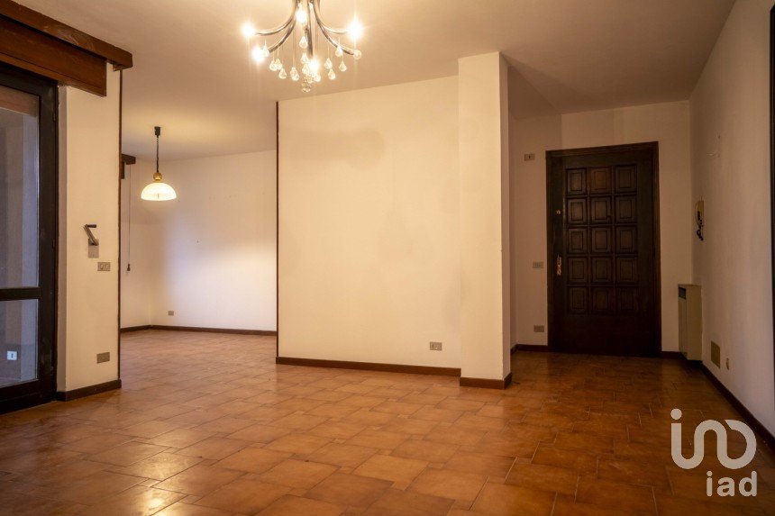 Quadrilocale di 123 m² a Caprino Veronese (37013)