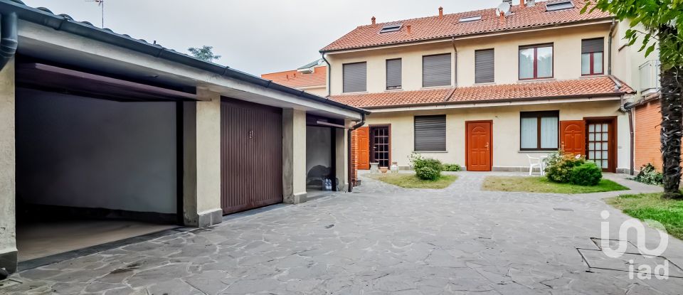 Villa a schiera 8 locali di 122 m² in Paderno Dugnano (20037)