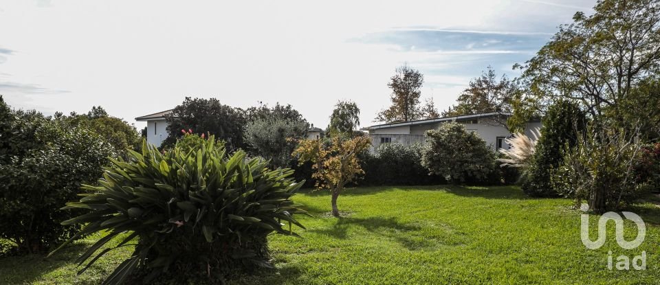 Farm 10 rooms of 400 m² in Arenzano (16011)