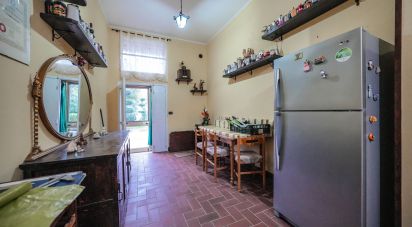 House 6 rooms of 143 m² in Jolanda di Savoia (44037)