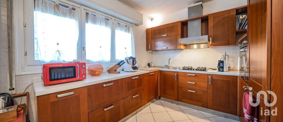 Casa 7 locali di 312 m² in Argenta (44011)