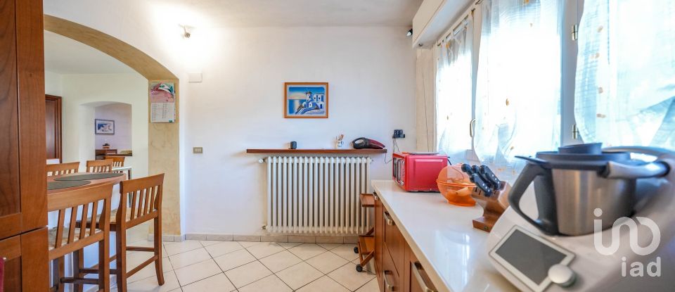 Casa 7 locali di 312 m² in Argenta (44011)