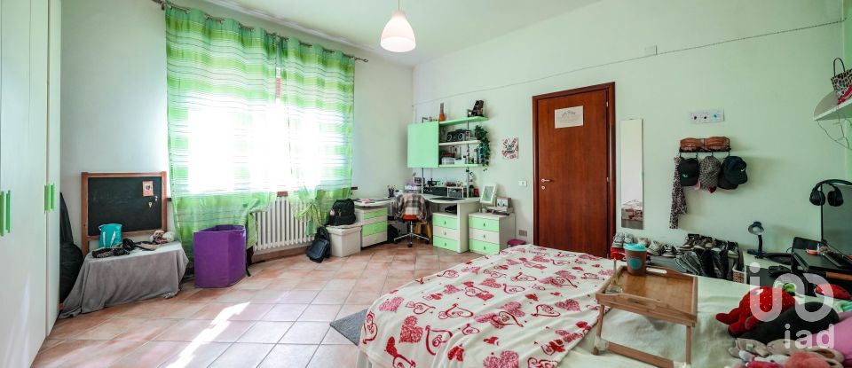 Casa 7 locali di 312 m² in Argenta (44011)