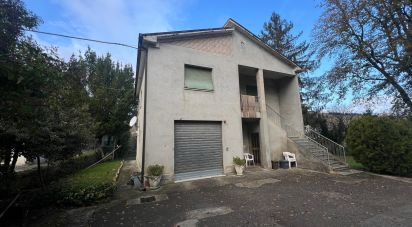 Casa indipendente 11 locali di 150 m² in Montottone (63843)