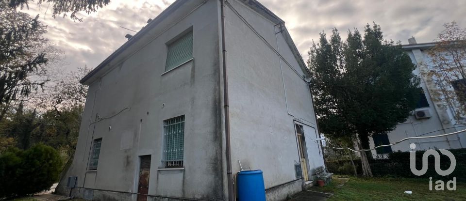 Casa indipendente 11 locali di 150 m² in Montottone (63843)