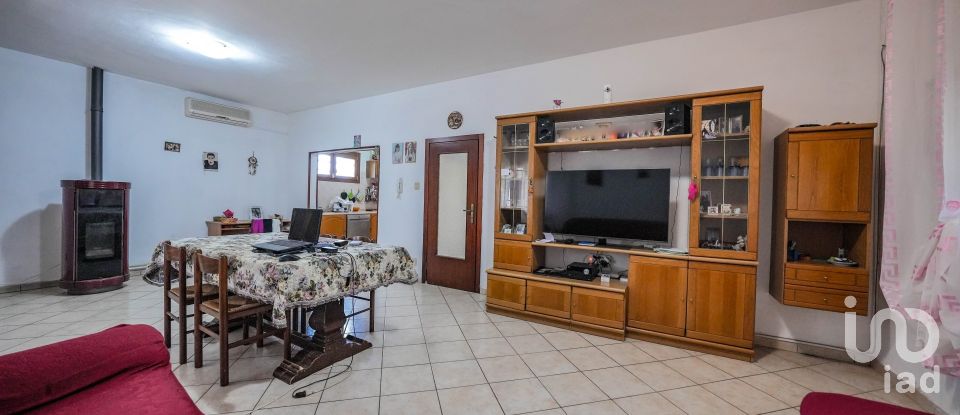 Casa 6 locali di 167 m² in Ostellato (44020)