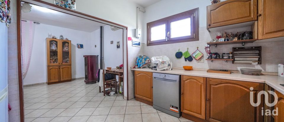 Casa 6 locali di 167 m² in Ostellato (44020)