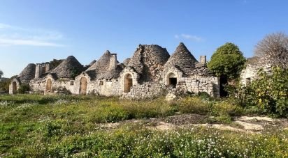 Trullo 13 locali di 200 m² in Cisternino (72014)