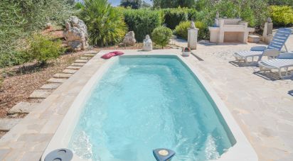 Trullo 7 locali di 120 m² in Ostuni (72017)