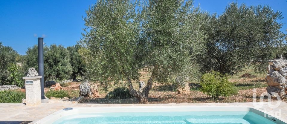 Trullo 7 locali di 120 m² in Ostuni (72017)